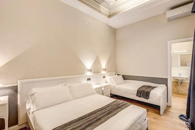Smart Lux Roma Veneto Hotel 0*, Rome
